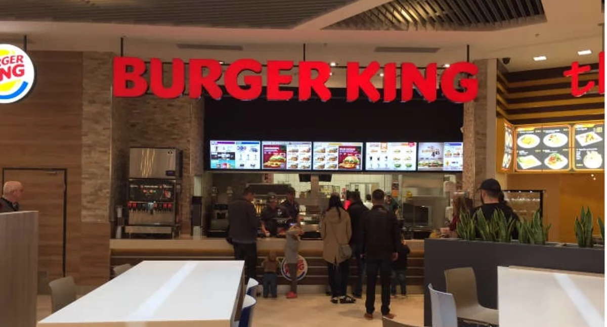 Gastronomia, Największy konkurent sieci McDonald’s otwiera kolejny lokal Katowicach - zdjęcie, fotografia