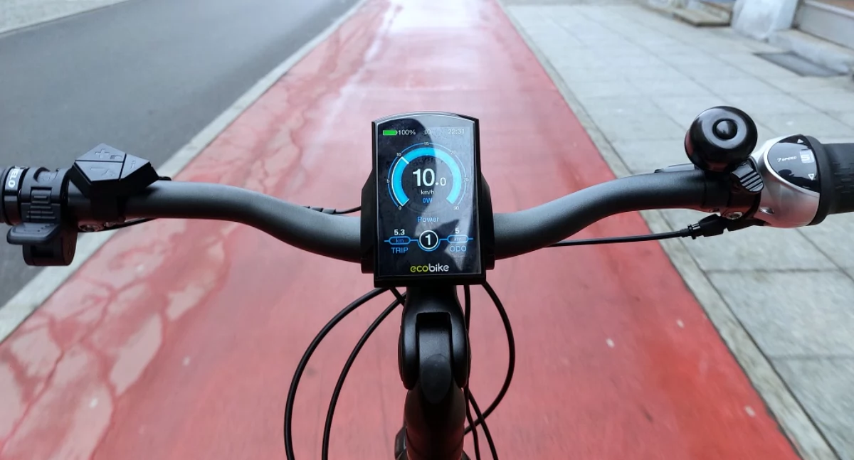 Rowery i hulajnogi, Jeździliśmy elektrycznym rowerze Metropolii razie będzie można wypożyczyć krótko drogo - zdjęcie, fotografia