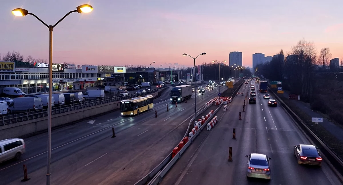 Autobusy, Autobusy Katowicach stoją długich korkach GDDKiA zgodziła buspasy - zdjęcie, fotografia