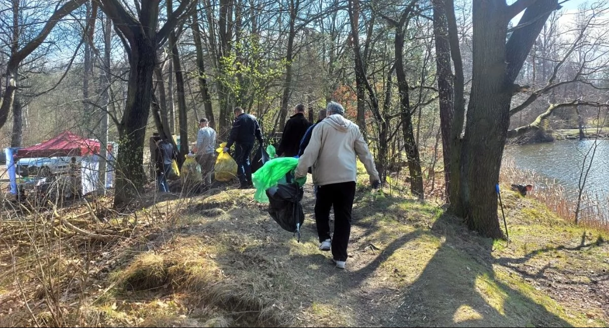 Sprzątanie nad Boliną w marcu 2024 r. 