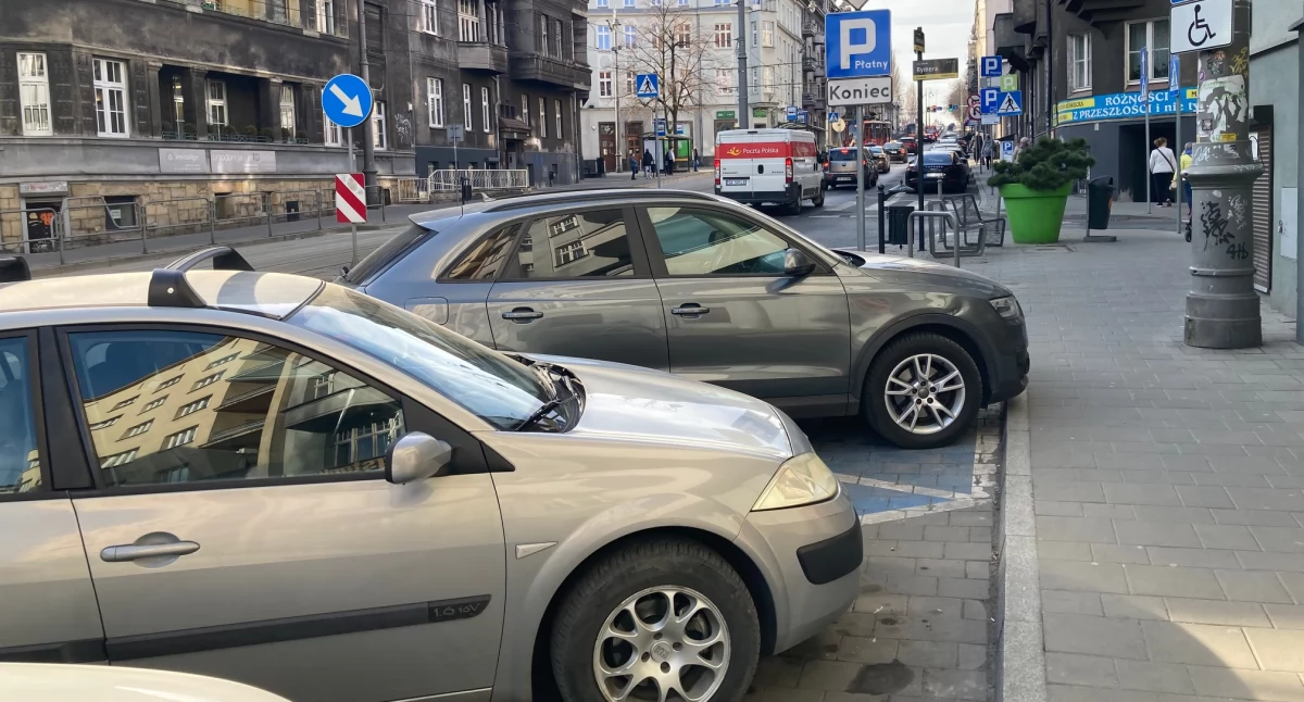 Parkingi, Katowice dużo zarabiają Strefie Płatnego Parkowania - zdjęcie, fotografia