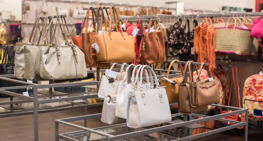 W TK Maxx zakupy można zrobić w jednym z sześciu działów.