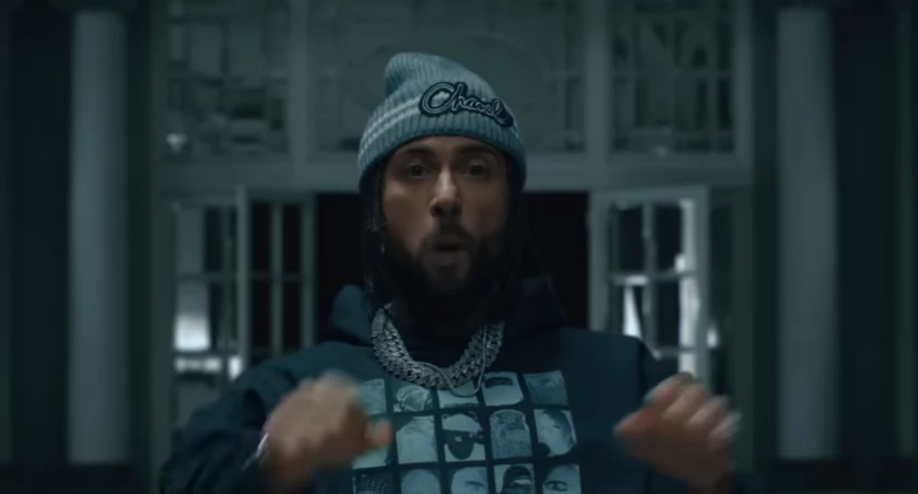 Malik Montana. Kadr z teledysku do utworu Baciata. Źródło YouTube.
