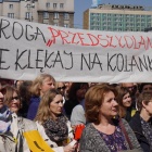 Srajk nauczycieli na Rynku w Katowicach (8)