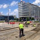 Po długiej przerwie ponownie zaczęło się układanie nawierzchni.