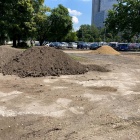 Skwer przed Superjednostką (3)
