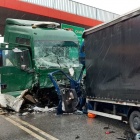 Wypadek na drodze S1 w Mierzęcicach (1)