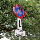 Kierowcy rozjeżdżają drogi rowerowe w rejonie Doliny Trzech Stawów (5)
