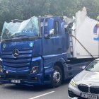 Tir uderzył w wiadukt w Katowicach (3)