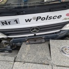 Samochód w fontanie na os. Witosa (6)