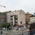 Mural Kura znika z Katowic