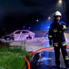 Pożar samochodu w Dąbrówce Małej (1)