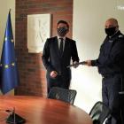 Podpisanie aktu notarialnego w katowickim urzędzie (źródło: slaska.policja.gov.pl).