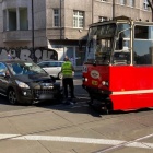 Zderzenie tramwaju nr 14 z samochodem (2)