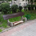 Zdewastowane ławki w Szopienicach (5)