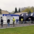 Kolejka do punktu szczepień w Parku Śląskim (4)