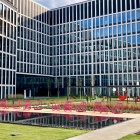 Teren zielony przy biurowcach Face2Face (7)