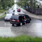 Dziecko wypada z samochodu