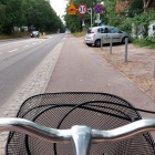 Kierowcy rozjeżdżają drogi rowerowe w rejonie Doliny Trzech Stawów (6)