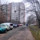 Na razie pozostaje tylko chodzenie dziurawą drogą.