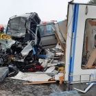 Wypadek na drodze S1 w Mierzęcicach (3)