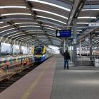  Od kilku miesięcy na tor 3 przy peronie 2 pociągi przyjeżdżają i odjeżdżają wyłącznie...