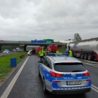 Wywrotka ciężarówki na A4 (1)