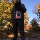 Dewastacja pomnika Jerzego Ziętka w Katowicach 3
