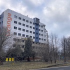 Wyburzanie byłego biurowca Orange w Katowicach