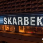 RazDwa neony Skarbek noc (6 of 24)