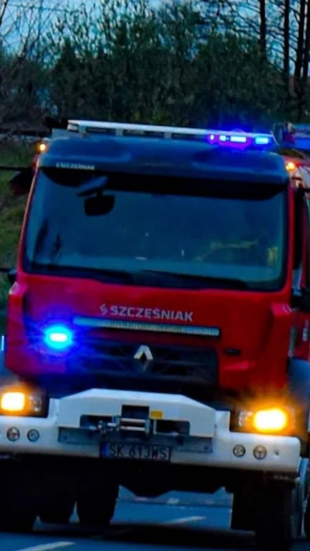 Nocny pożar w Katowicach. Mieszkańcy usłyszeli głośny huk