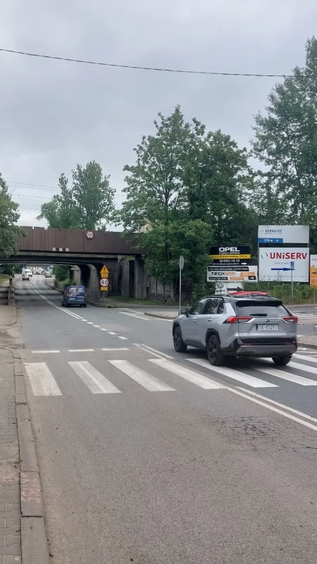 Kolejarze udostępniają pasy na DK79 i zamykają kolejny wiadukt. Szykują się bardzo duże utrudnienia