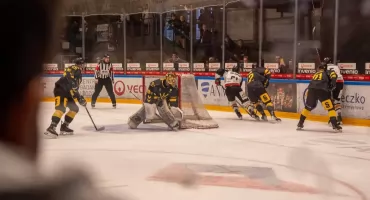 Hokeiści GKS Katowice przegrali decydujący mecz finału. Mistrzem Polski został GKS Tychy