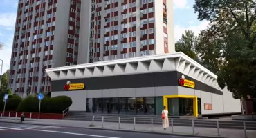  Biedronka zmienia projekt sklepu w centrum Katowic, żeby wyeksponować pierwotne detale architektoniczne