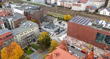 Kiedyś była tu pizzeria, teraz budynek przejmuje uczelnia. Miasto przekazało Akademii Muzycznej pusty pawilon w centrum Katowic