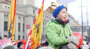 Orszak Trzech Króli w Katowicach. Setki mieszkańców przeszły z Koszutki do katedry 