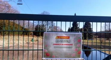 Rosarium w Parku Śląskim zamknięte. Długo nie będzie można po nim spacerować