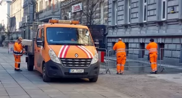 Chodniki po mrozach są w kiepskim stanie. MZUiM zabrał się za naprawy