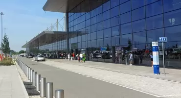 Żart przy odprawie w Pyrzowicach zakończony mandatem i powrotem do domu