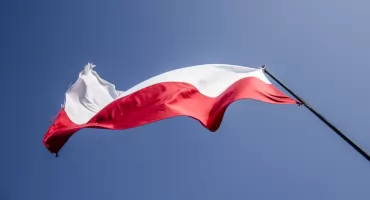 W Śląskim Centrum Wolności i Solidarności będzie dziś można wymienić zniszczoną flagę narodową na nową