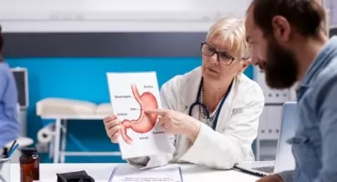 Gastroskopia w Katowicach - kiedy warto zbadać żołądek i przełyk?