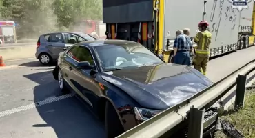 Dwa wypadki na A4 w Mysłowicach. Zderzyło się pięć samochodów, dwie osoby trafiły do szpitala
