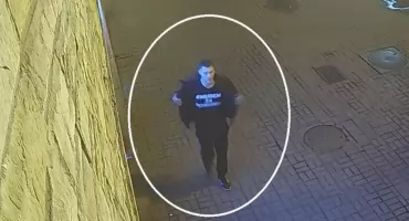 Zaatakowali dwóch mężczyzn na ul. Dworcowej. Policja szuka podejrzewanych  