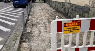 Rozpoczyna się remont chodników i miejsc parkingowych na ul. Poniatowskiego w centrum Katowic