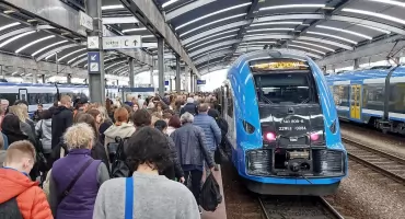 Duże utrudnienia na trasie Gliwice – Katowice. Pociągi pojadą objazdem, będzie komunikacja zastępcza