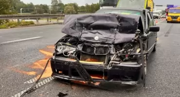 Poważna kolizja na S1. Kierujący BMW wjechał w tył innego pojazdu 