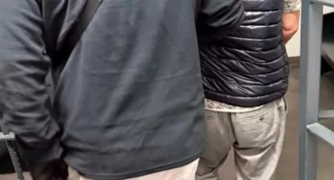 Podejrzani mężczyźni kręcili się po parkingu w Katowicach. Korzystali z metody „na walizkę”