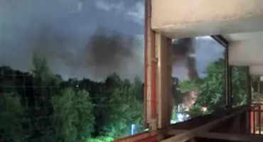Nocny pożar samochodu w Katowicach. Auto spłonęło doszczętnie