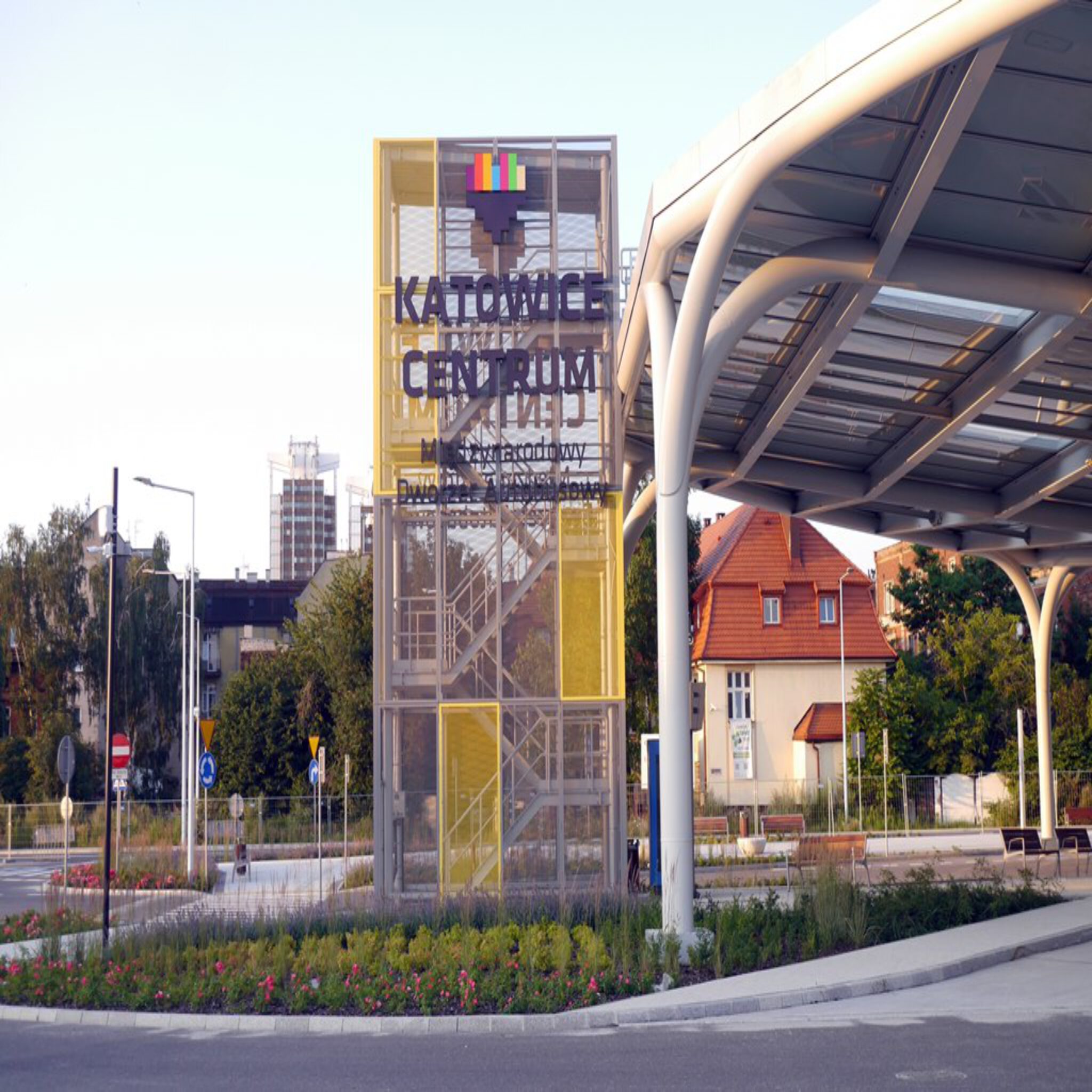 Dworzec Autobusowy Przy Ul. Sądowej Został Otwarty. Prezydent Katowic ...