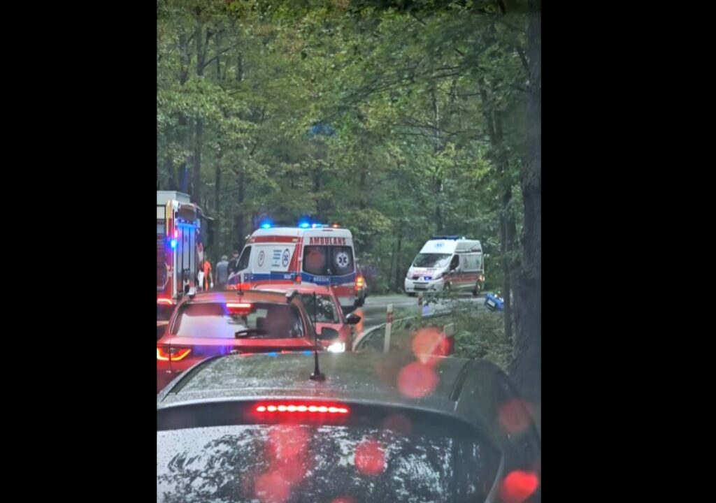 Kolejna kolizja na Owsianej. W tym miejscu doszło niedawno do śmiertelnego wypadku